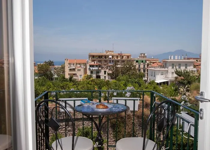 Golfo Delle Sirene Bed & Breakfast 4*